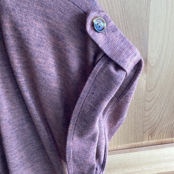 Terracotta coloured Stylized Tee - Picture 3 of 6